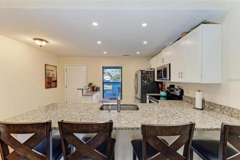 House in Palmetto, Florida 2 bedrooms, 101.36 sq.m. № 1761913 - photo 7