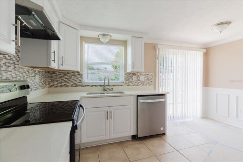 Casa en venta en Holiday, Florida, 2 dormitorios, 78.04 m2 № 1829362 - foto 11