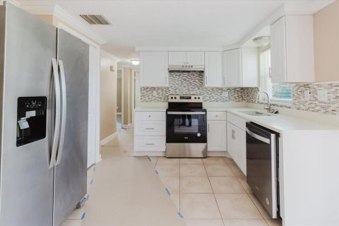 Casa en venta en Holiday, Florida, 2 dormitorios, 78.04 m2 № 1829362 - foto 9