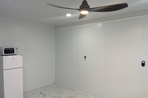 Propiedad comercial en alquiler en Miramar, Florida № 1788786 - foto 8