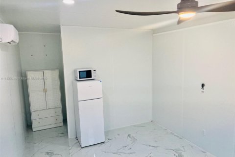 Propiedad comercial en alquiler en Miramar, Florida № 1788786 - foto 5