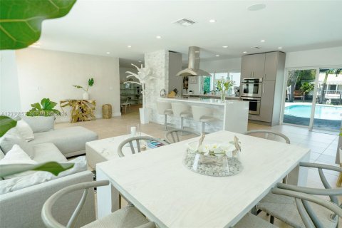 Villa ou maison à vendre à Fort Lauderdale, Floride: 4 chambres, 209.03 m2 № 2087870 - photo 5