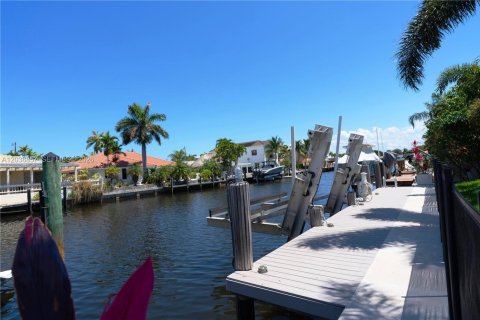 Villa ou maison à vendre à Fort Lauderdale, Floride: 4 chambres, 209.03 m2 № 2087870 - photo 20