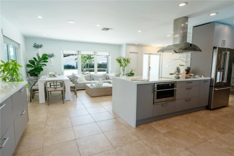 Villa ou maison à vendre à Fort Lauderdale, Floride: 4 chambres, 209.03 m2 № 2087870 - photo 7