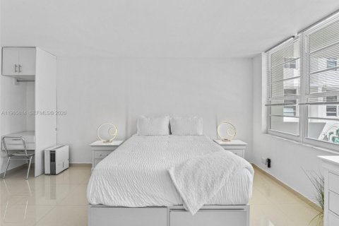 Copropriété à vendre à Miami Beach, Floride: 48.31 m2 № 2297563 - photo 15