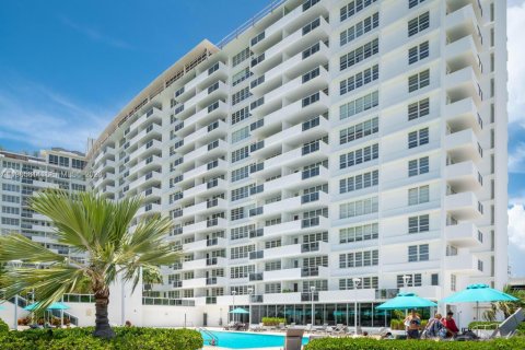 Copropriété à vendre à Miami Beach, Floride: 48.31 m2 № 2297563 - photo 28