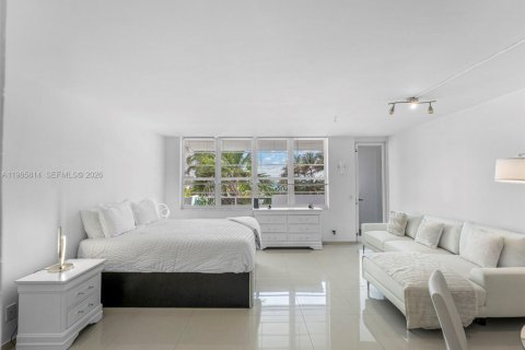 Copropriété à vendre à Miami Beach, Floride: 48.31 m2 № 2297563 - photo 2