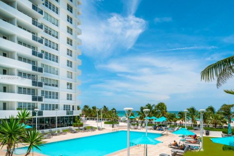 Copropriété à vendre à Miami Beach, Floride: 48.31 m2 № 2297563 - photo 30
