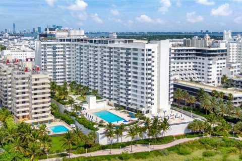 Copropriété à vendre à Miami Beach, Floride: 48.31 m2 № 2297563 - photo 25