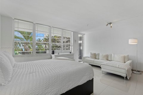 Copropriété à vendre à Miami Beach, Floride: 48.31 m2 № 2297563 - photo 14