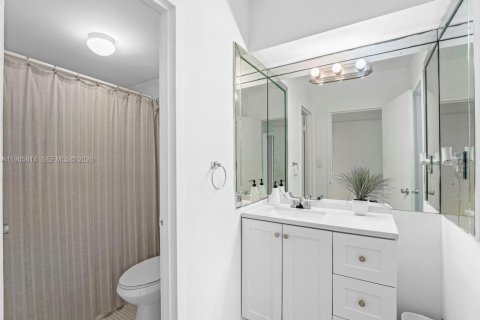 Copropriété à vendre à Miami Beach, Floride: 48.31 m2 № 2297563 - photo 17