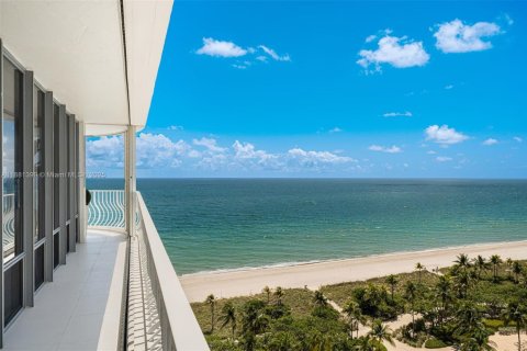 Copropriété à vendre à Bal Harbour, Floride: 3 chambres, 306.58 m2 № 1978058 - photo 28
