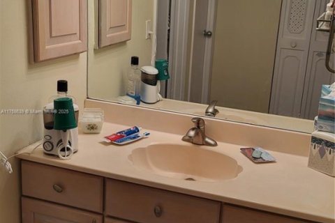 Condo in Aventura, Florida, 1 bedroom  № 1728575 - photo 22