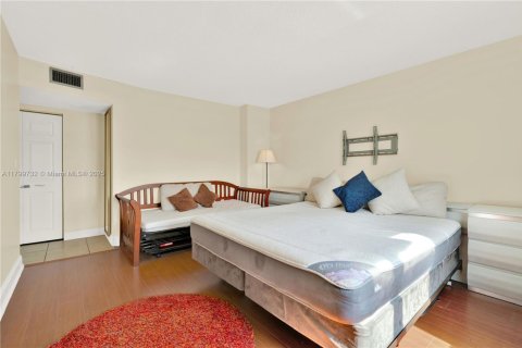 Condominio en venta en Aventura, Florida, 2 dormitorios, 99.68 m2 № 1861618 - foto 24