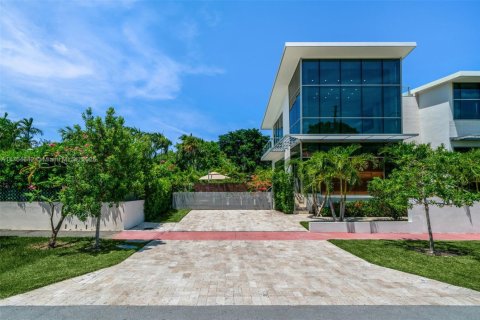 Villa ou maison à louer à Miami Beach, Floride: 5 chambres, 278.71 m2 № 1985273 - photo 5