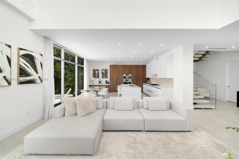 Villa ou maison à louer à Miami Beach, Floride: 5 chambres, 278.71 m2 № 1985273 - photo 14