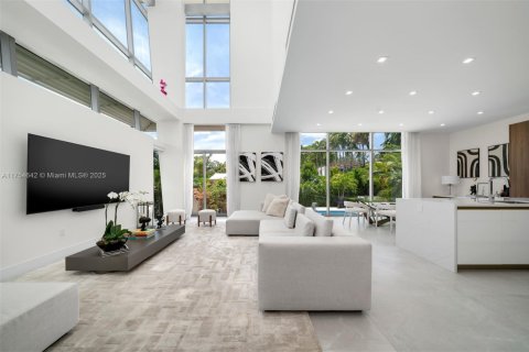 Villa ou maison à louer à Miami Beach, Floride: 5 chambres, 278.71 m2 № 1985273 - photo 11