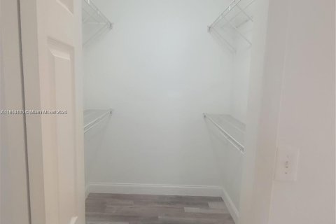 Copropriété à louer à Pembroke Pines, Floride: 2 chambres, 79.34 m2 № 1871968 - photo 21