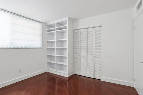 Copropriété à vendre à Miami, Floride: 2 chambres, 91.97 m2 № 1985690 - photo 15