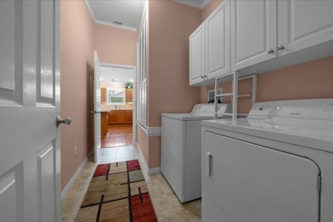 House in The Villages, Florida 3 bedrooms, 129.32 sq.m. № 1904087 - photo 30
