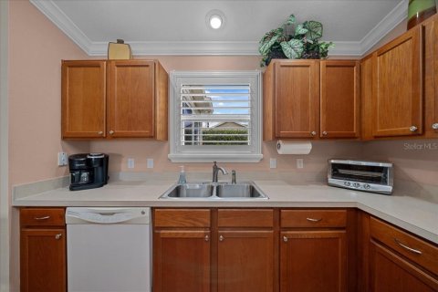 House in The Villages, Florida 3 bedrooms, 129.32 sq.m. № 1904087 - photo 23