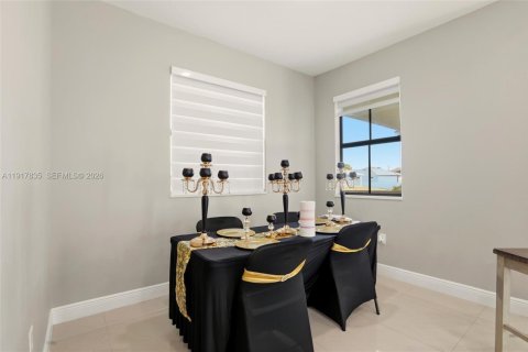 Casa en venta en Lehigh Acres, Florida, 3 dormitorios, 147.53 m2 № 2001702 - foto 17