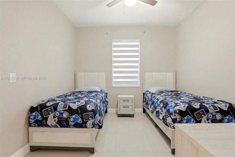 Casa en venta en Lehigh Acres, Florida, 3 dormitorios, 147.53 m2 № 2001702 - foto 29