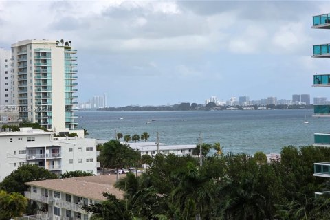 Condominio en venta en North Bay Village, Florida, 2 dormitorios, 116.22 m2 № 1993856 - foto 21
