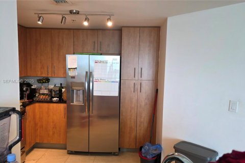 Condominio en venta en North Bay Village, Florida, 2 dormitorios, 116.22 m2 № 1993856 - foto 6