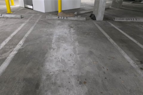 Condominio en venta en North Bay Village, Florida, 2 dormitorios, 116.22 m2 № 1993856 - foto 22