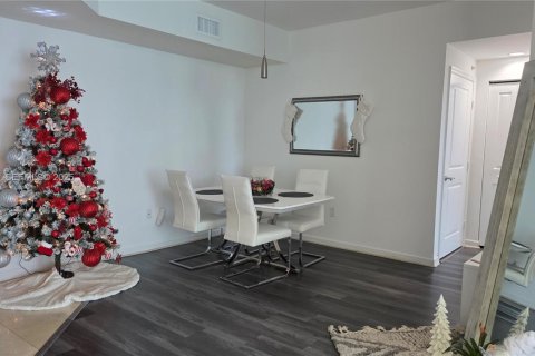 Condominio en venta en North Bay Village, Florida, 2 dormitorios, 116.22 m2 № 1993856 - foto 5