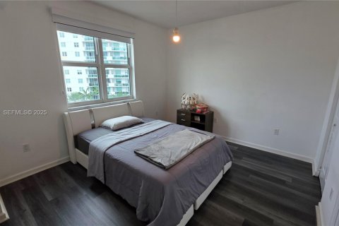 Condominio en venta en North Bay Village, Florida, 2 dormitorios, 116.22 m2 № 1993856 - foto 8