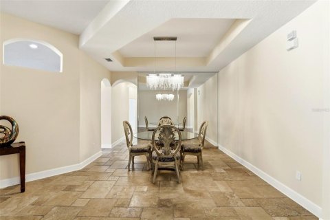 House in Orlando, Florida 5 bedrooms, 272.58 sq.m. № 2213670 - photo 13