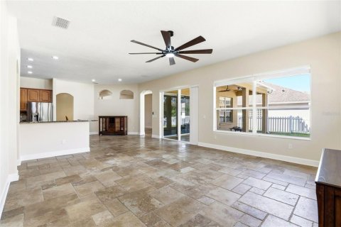 House in Orlando, Florida 5 bedrooms, 272.58 sq.m. № 2213670 - photo 22