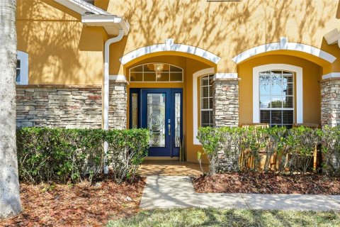 House in Orlando, Florida 5 bedrooms, 272.58 sq.m. № 2213670 - photo 7