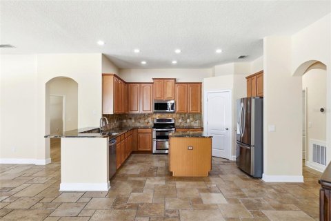 House in Orlando, Florida 5 bedrooms, 272.58 sq.m. № 2213670 - photo 25