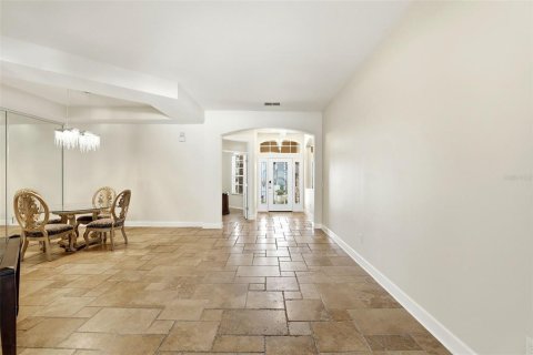 House in Orlando, Florida 5 bedrooms, 272.58 sq.m. № 2213670 - photo 16