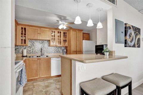 Condominio en venta en Hollywood, Florida, 2 dormitorios, 116.31 m2 № 1701851 - foto 8