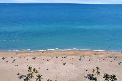 Condominio en venta en Hollywood, Florida, 2 dormitorios, 116.31 m2 № 1701851 - foto 24