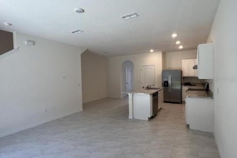 Townhouse in Davenport, Florida 3 bedrooms, 155.43 sq.m. № 1885764 - photo 10