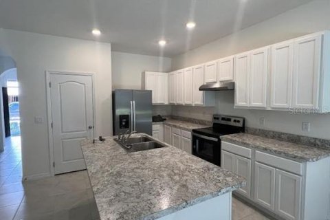Townhouse in Davenport, Florida 3 bedrooms, 155.43 sq.m. № 1885764 - photo 6