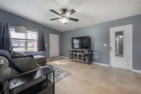 House in Largo, Florida 2 bedrooms, 78.97 sq.m. № 1557957 - photo 8