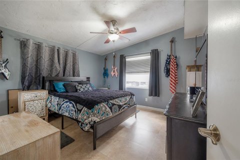 House in Largo, Florida 2 bedrooms, 78.97 sq.m. № 1557957 - photo 19