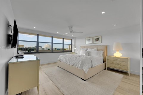 Купить кондоминиум в Форт-Лодердейл, Флорида 2 спальни, 156.54м2, № 2009351 - фото 15