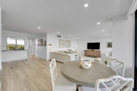 Купить кондоминиум в Форт-Лодердейл, Флорида 2 спальни, 156.54м2, № 2009351 - фото 12