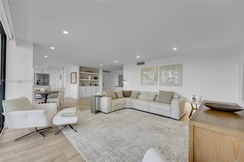 Купить кондоминиум в Форт-Лодердейл, Флорида 2 спальни, 156.54м2, № 2009351 - фото 13