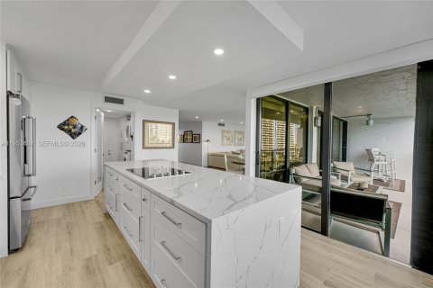 Купить кондоминиум в Форт-Лодердейл, Флорида 2 спальни, 156.54м2, № 2009351 - фото 8