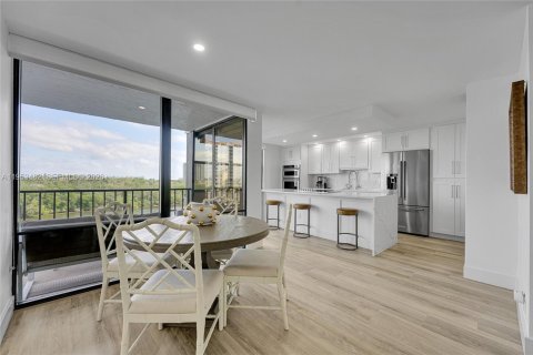 Купить кондоминиум в Форт-Лодердейл, Флорида 2 спальни, 156.54м2, № 2009351 - фото 4