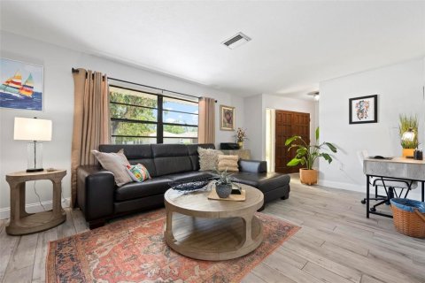 Casa en venta en Bradenton, Florida, 3 dormitorios, 160.81 m2 № 1622238 - foto 9