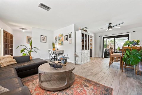 Casa en venta en Bradenton, Florida, 3 dormitorios, 160.81 m2 № 1622238 - foto 10